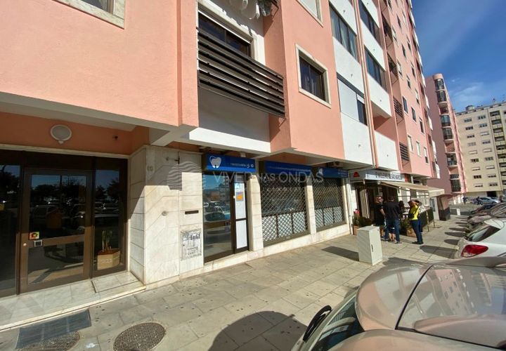 Erhvervsejendom i Cacem, Lisbon, Cacem - € 225.000 | Ref: PL-619 - foto 1