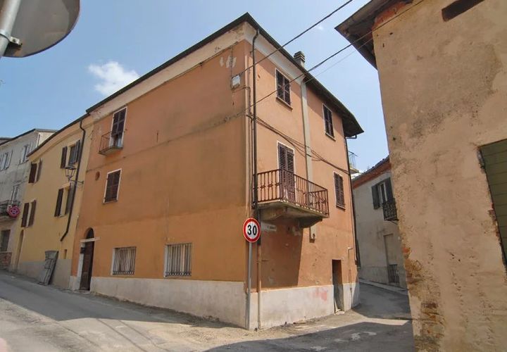 Villa a Murazzano, Cuneo, Murazzano - € 80.000 | Ref: MZN058 - foto 1
