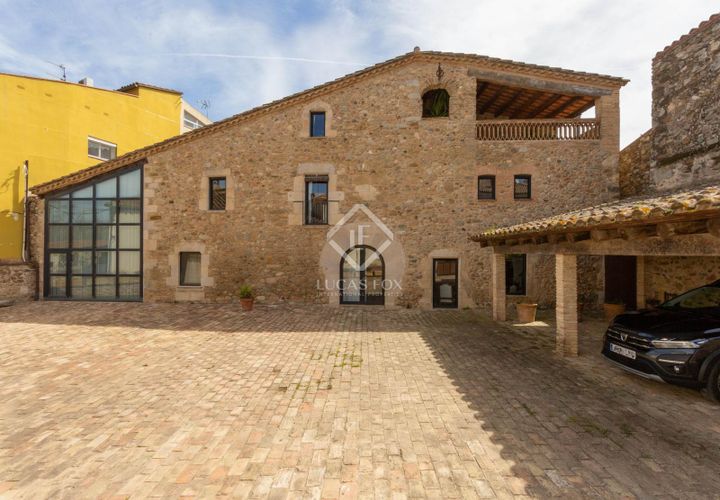 Villa a Bordils, Gerona, Bordils - € 630.000 | Ref: GIR33888 - foto 1