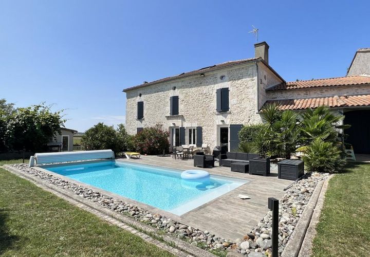 Villa i Fleac, Charente, Fleac - € 675.000 | Ref: A4927 - foto 1