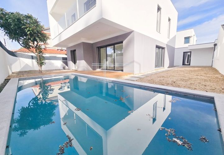 Villa i Almada, Setubal, Almada - € 780.000 | Ref: 15042 - foto 1