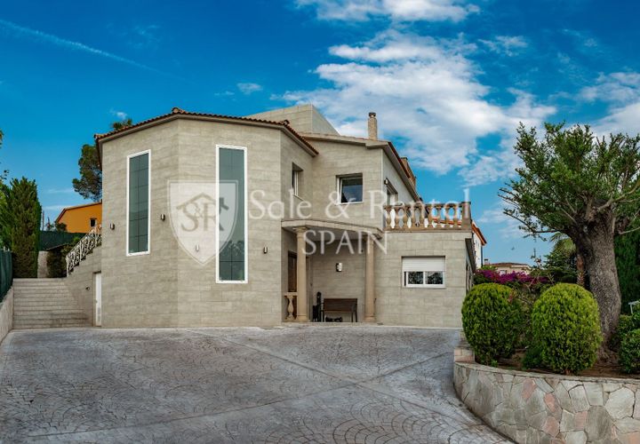 Villa i Lloret De Mar, Gerona, Lloret De Mar - € 1.490.000 | Ref: 2243 - foto 1