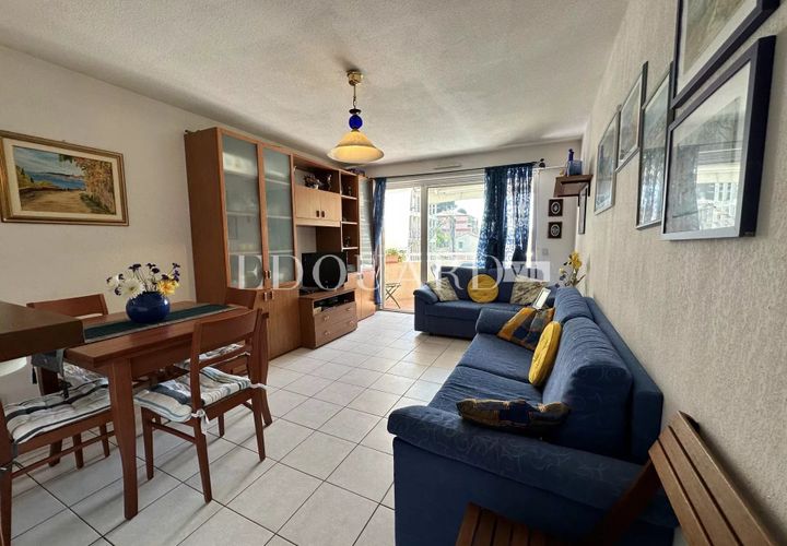 Lejlighed i Menton, Alpes-Maritimes, Menton - € 258.000 | Ref: 83060201 - foto 1