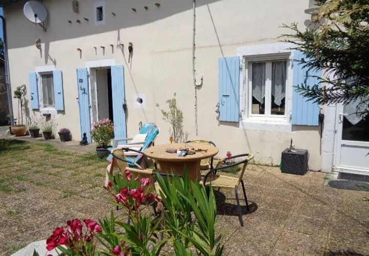 Villa en Chef-Boutonne, Deux-Sevres, Chef-Boutonne - € 167.400 | Ref: BVI71831 - photo 1