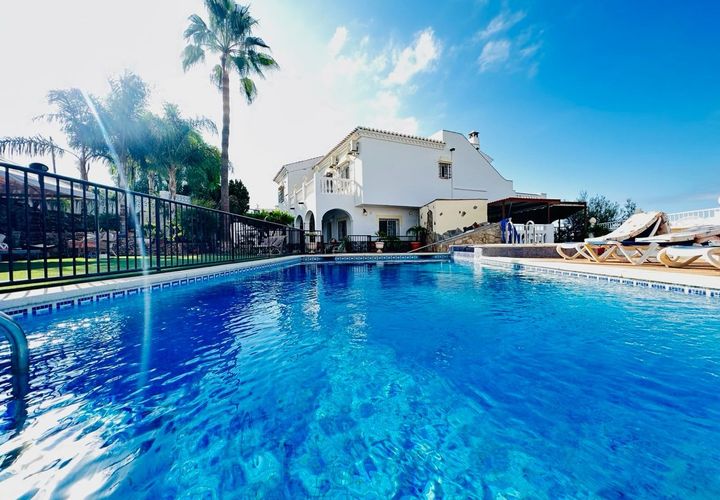 Villa i Nerja, Malaga, Nerja - € 975.000 | Ref: MLH562 - foto 1