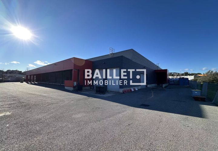 L'establiment comercial a Frejus, Var, Frejus - € 20.850/mes | Ref: 0552 - foto 1