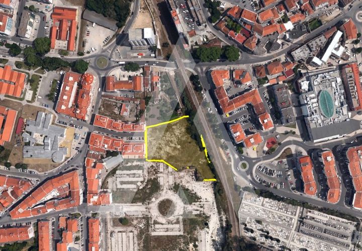 Helårsgrund i Santo Onofre e Serra do Bouro, Leiria, Santo Onofre e Serra do Bouro - € 430.000 | Ref: 1130802/23 LR - foto 1