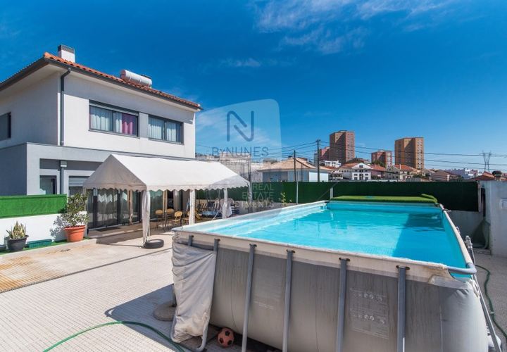 Villa i Odivelas, Lisbon, Odivelas - € 687.000 | Ref: ID 01003032-143 - foto 1