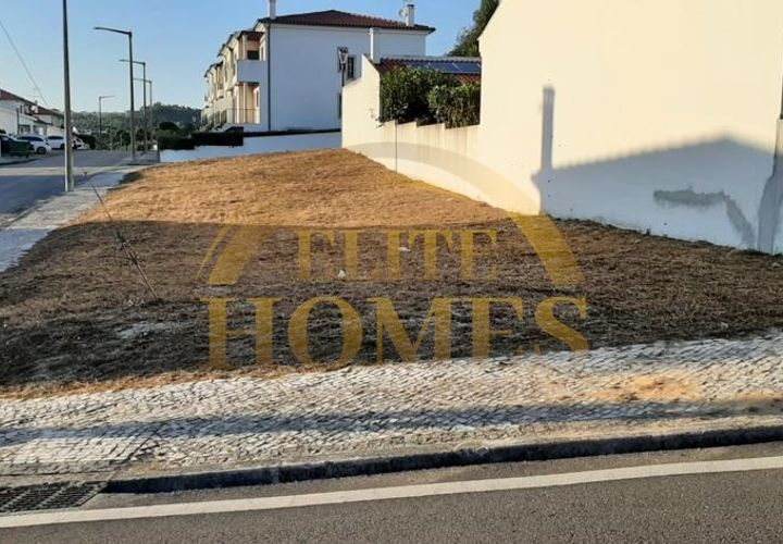 Helårsgrund i Tavarede, Coimbra, Tavarede - € 45.000 | Ref: TV01/882 - foto 1