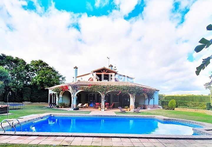 Villa i Sotogrande, Cadiz, Sotogrande - € 1.990.000 | Ref: QPE-73/10606 - foto 1