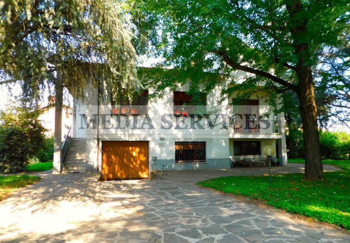 Villa en Garlasco, Pavia, Garlasco - € 295.000 | Ref: CP76 - photo 1