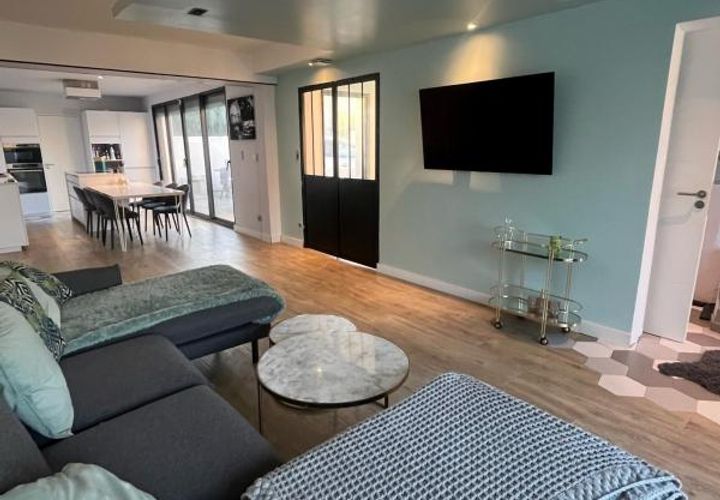 Villa i Bruges, Gironde, Bruges - € 593.600 | Ref: A5000 - foto 1