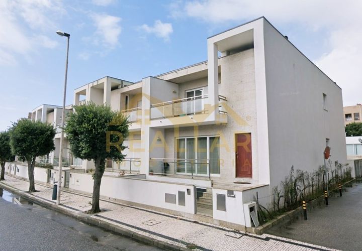Villa i Vila do Conde, Porto, Vila do Conde - € 750.000 | Ref: RL-750-3219 - foto 1