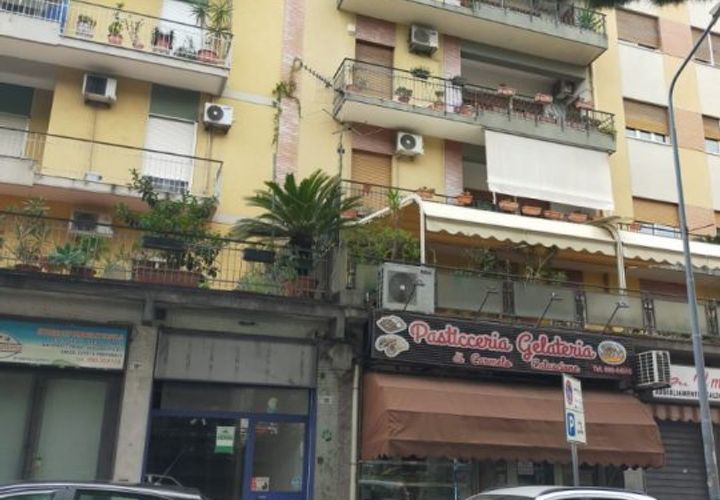 Erhvervsejendom i Messina, Messina, Messina - € 70.000 | Ref: v2007 - foto 1