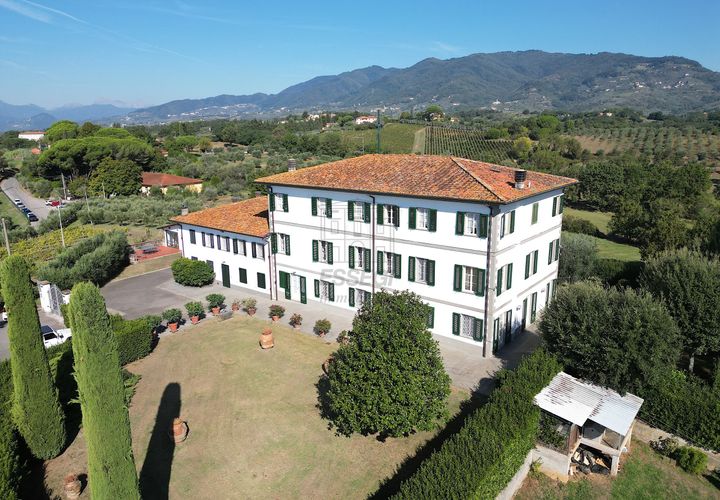 Villa i Capannori, Lucca, Capannori - € 2.200.000 | Ref: IA03727 - foto 1