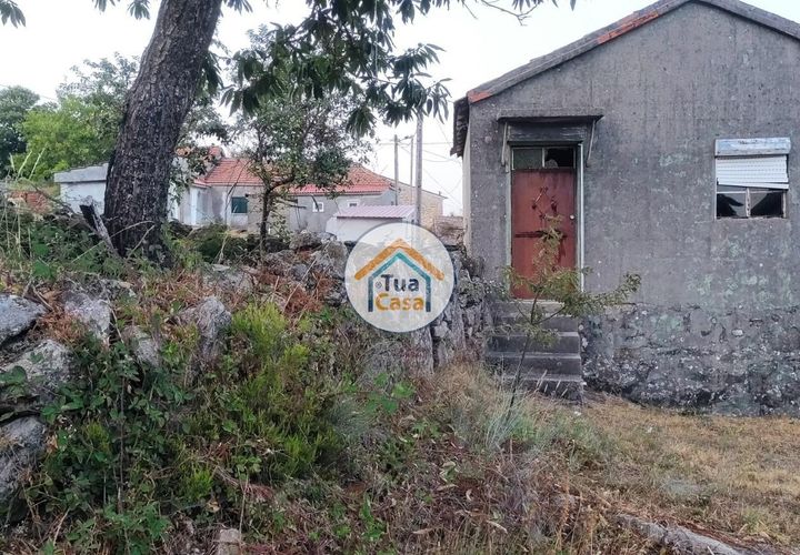 Byhus i Castro Daire, Viseu, Castro Daire - € 27.500 | Ref: 1TC2690 - foto 1