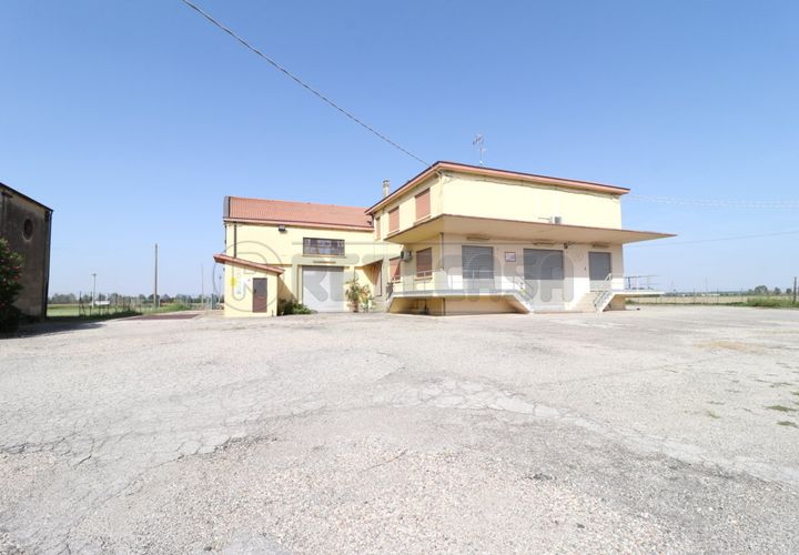 Villa a Bondeno, Ferrara, Bondeno - € 230.000 | Ref: VBO207 - foto 1