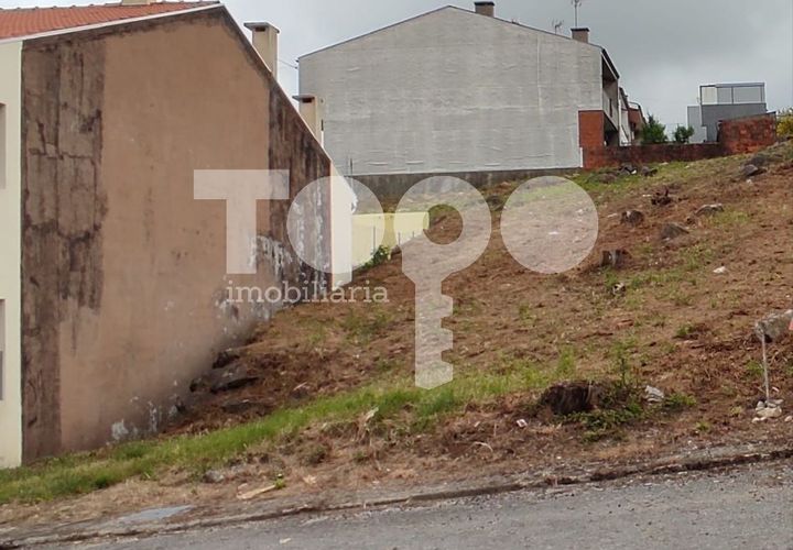 Helårsgrund i Trofa, Porto, Trofa - € 50.000 | Ref: 2239MTS - foto 1