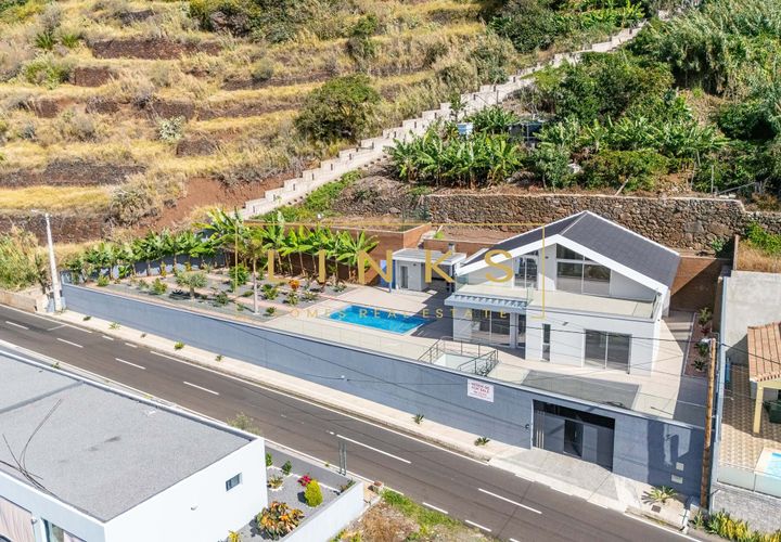 Villa i Calheta, Madeira, Calheta - € 1.195.000 | Ref: LH-288-2023 - foto 1