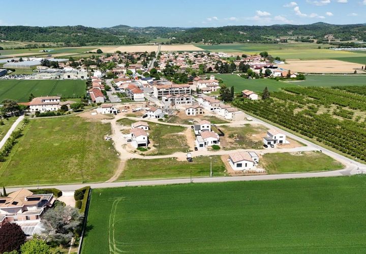 Helårsgrund i Granges-Les-Beaumont, Drome, Granges-Les-Beaumont - € 92.818 | Ref: FC_ESPRIT_DOMAINE_1 - foto 1
