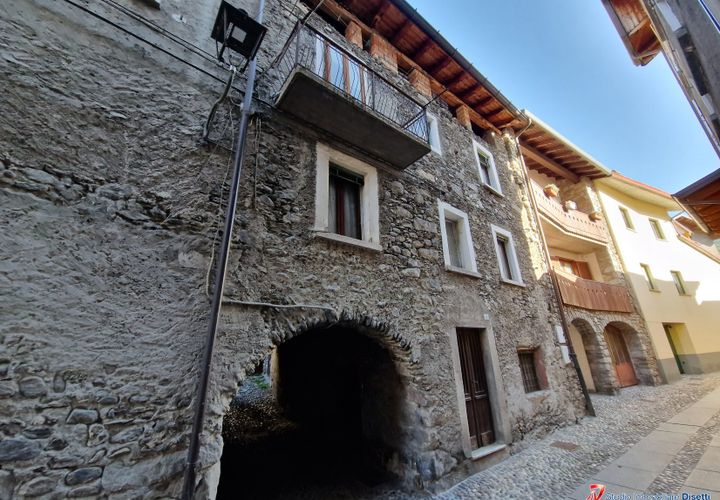 Landejendom i Edolo, Brescia, Edolo - € 40.000 | Ref: IMM.33 - foto 1