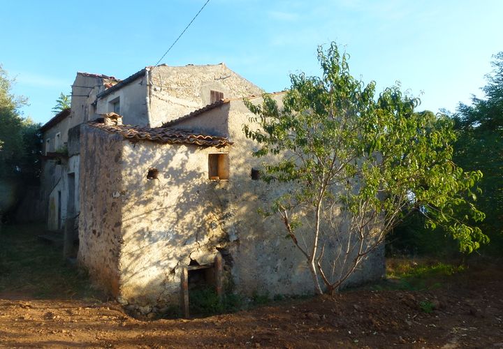 Ruina en Belvedere Marittimo, Cosenza, Belvedere Marittimo - € 12.000 | Ref: IC06 - photo 1