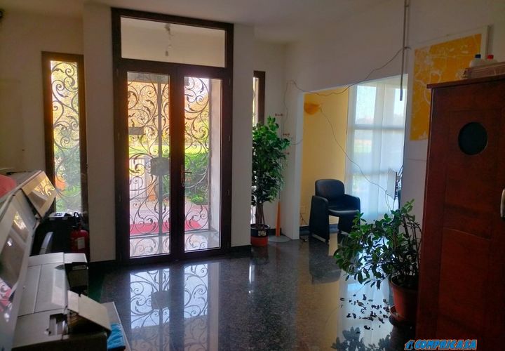 Villa a Ponso, Padua, Ponso - € 4.500/mes | Ref: L231M - foto 1
