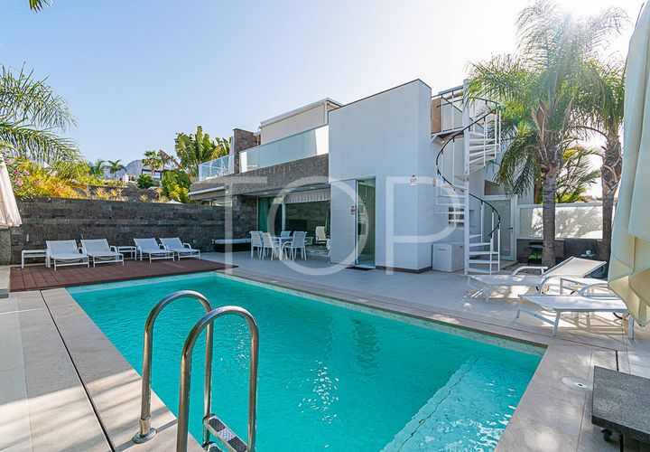 Byhus i Playas De Fanabe, Tenerife, Playas De Fanabe - € 3.200.000 | Ref: 2H-VD-4001 - foto 1