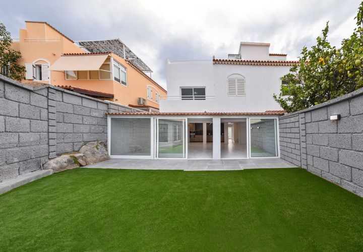Rækkehus i Torviscas, Tenerife, Torviscas - € 745.000 | Ref: ADO0047 - foto 1
