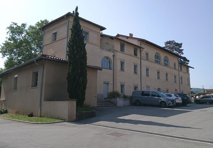 L'establiment comercial a Simandres, Rhone, Simandres - € 4.956/mes | Ref: 6551-00002-00001-00003 - foto 1