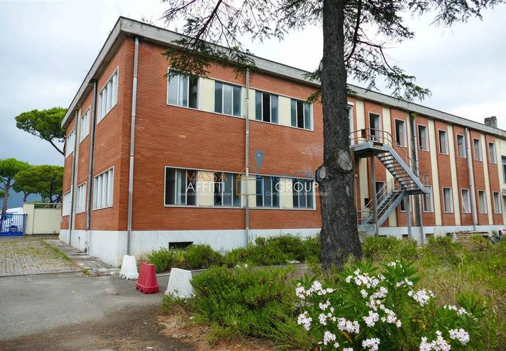 Erhvervsejendom i Massa, Massa and Carrara, Massa - € 3.000.000 | Ref: 1511 - foto 1