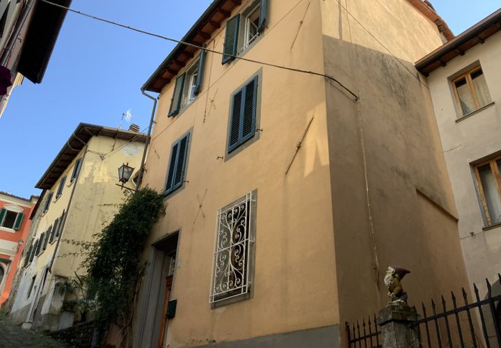 Villa i Barga, Lucca, Barga - € 250.000 | Ref: APS-292 - foto 1