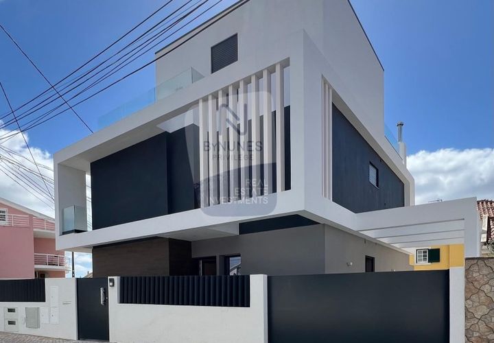Villa i Odivelas, Lisbon, Odivelas - € 658.000 | Ref: ID 01003050-80 - foto 1