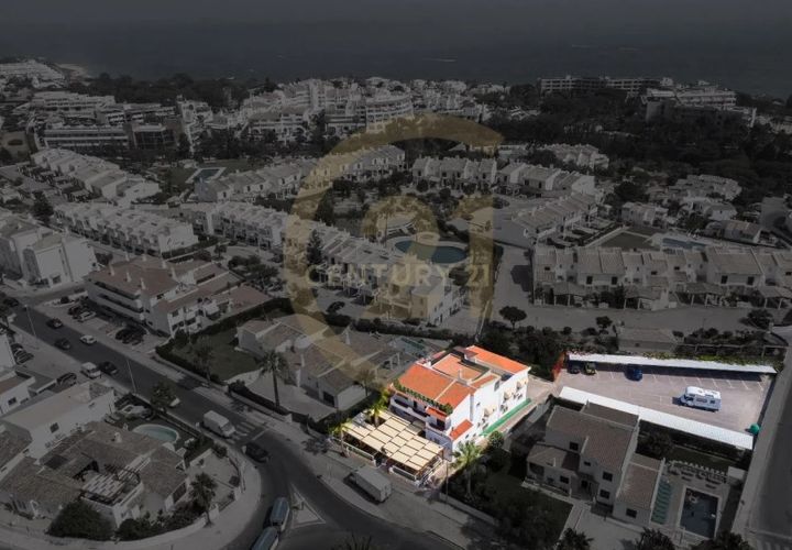Villa i Guia, Faro, Guia - € 1.850.000 | Ref: 0651-04676 - foto 1