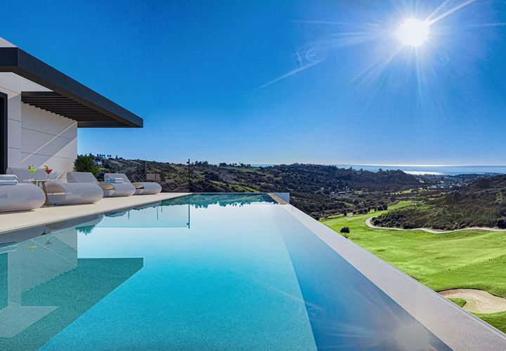 Villa a Estepona, Malaga, Estepona - € 1.186.000 | Ref: CP08958 - foto 1