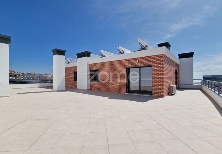 Lejlighed i Odivelas, Lisbon, Odivelas - € 995.000 | Ref: ZMPT561674 - foto 1