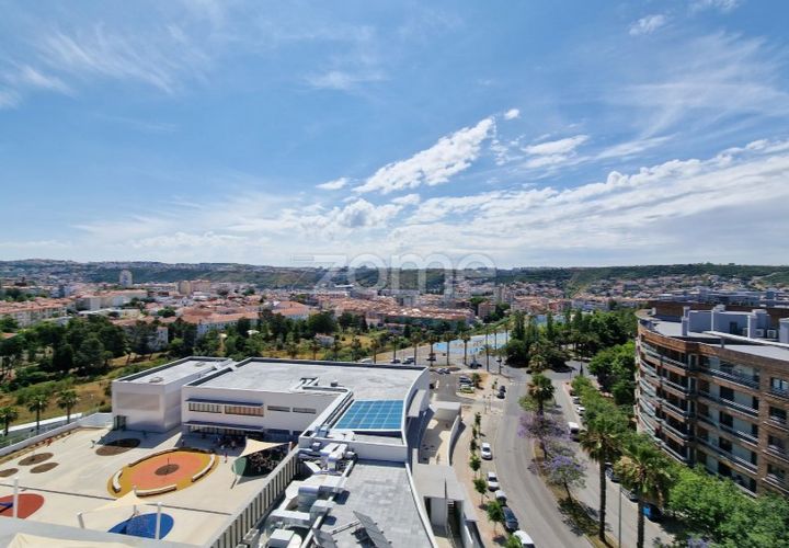 Lejlighed i Odivelas, Lisbon, Odivelas - € 750.000 | Ref: ZMPT561646 - foto 1