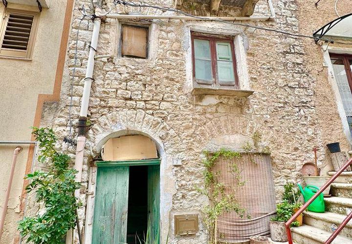 Villa a Chiusa Sclafani, Palermo, Chiusa Sclafani - € 18.000 | Ref: 8682RV81723 - foto 1