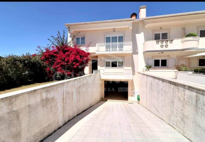 Villa i Aveiro, Aveiro, Aveiro - € 785.000 | Ref: AVR/00396 - foto 1