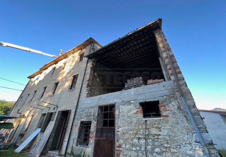 Villa i Pieve del Grappa, Treviso, Pieve del Grappa - € 50.000 | Ref: Rfb31 - foto 1