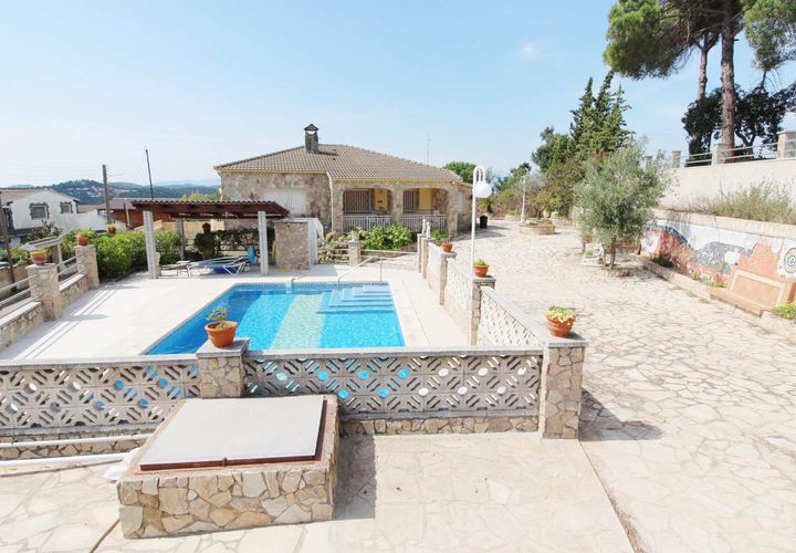 Villa a Vidreres, Gerona, Vidreres - € 295.000 | Ref: C4L647 - foto 1