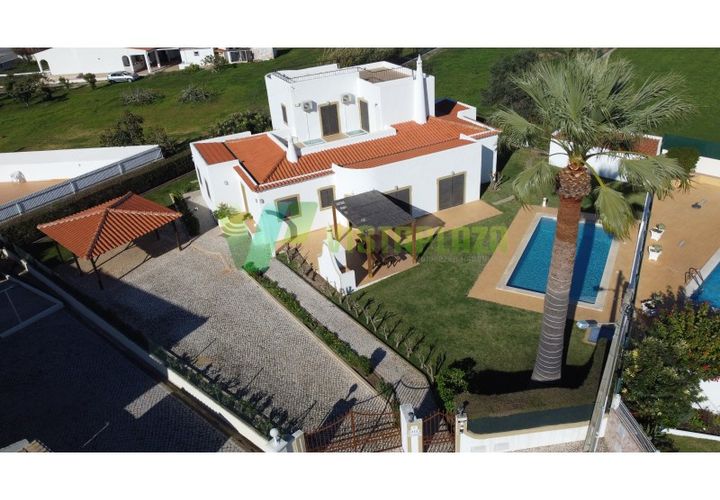 Villa i Guia, Faro, Guia - € 995.000 | Ref: VIV-6304 - foto 1