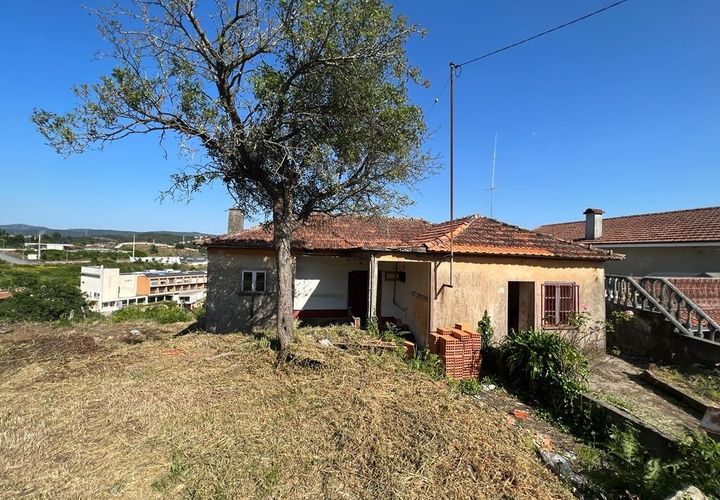 Villa i Gondomar, Porto, Gondomar - € 216.000 | Ref: NET0379 - foto 1