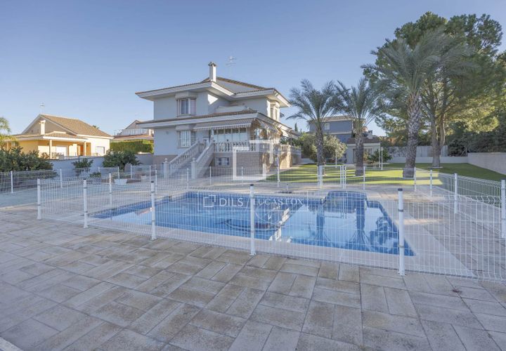 Villa i Riba-Roja De Turia, Valencia, Riba-Roja De Turia - € 900.000 | Ref: VAL46318 - foto 1