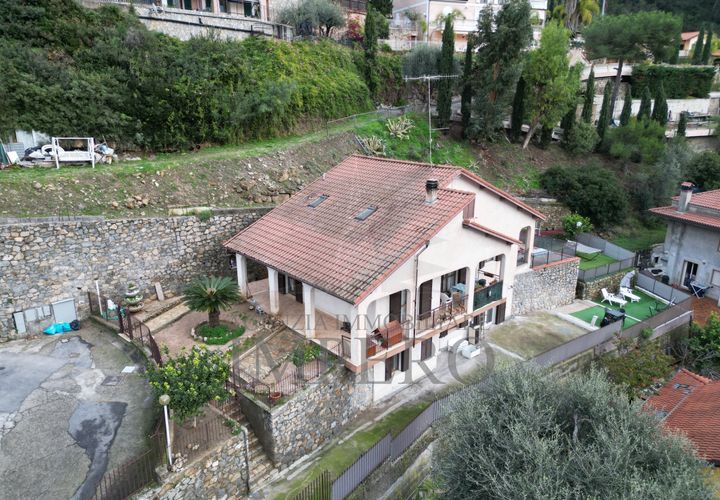 Villa a Ventimiglia, Imperia, Ventimiglia - € 690.000 | Ref: 22599 - foto 1