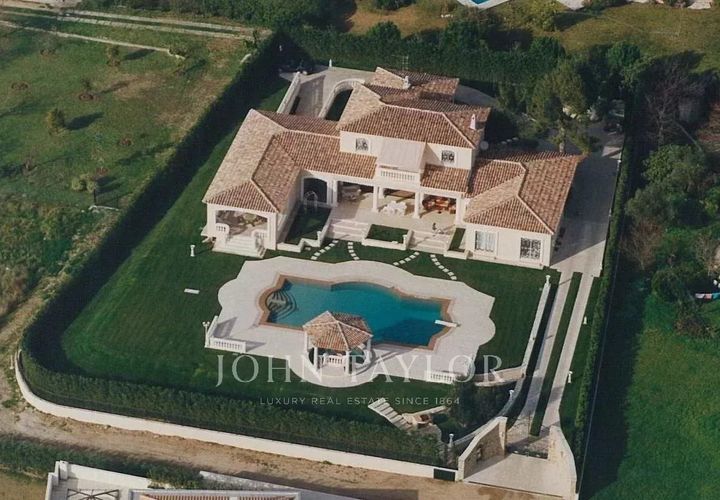 Villa i Antibes, Alpes-Maritimes, Antibes - € 6.900.000 | Ref: V0556AN - foto 1