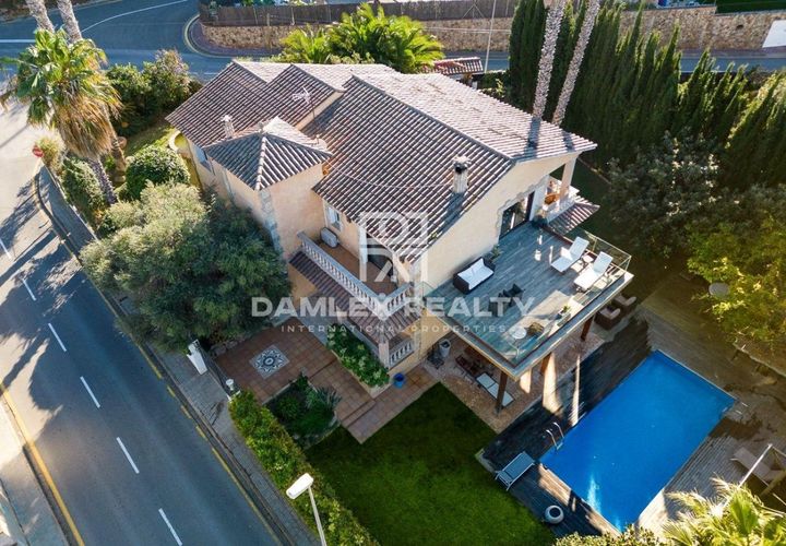 Villa i Lloret De Mar, Gerona, Lloret De Mar - € 1.700.000 | Ref: 74037 - foto 1