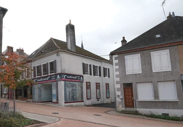 Villa a Luzy, Nievre, Luzy - € 165.000 | Ref: KB-23043 - foto 1