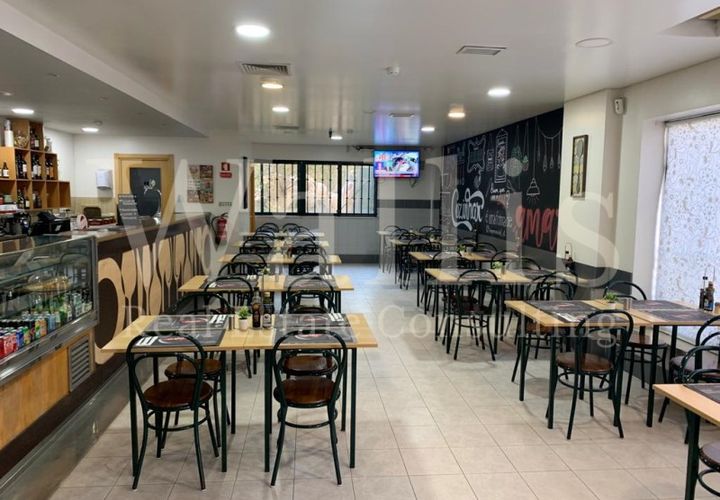 Erhvervsejendom i Alges, Lisbon, Alges - € 235.000 | Ref: W4535A - foto 1