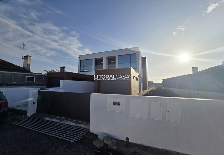 Villa i Aveiro, Aveiro, Aveiro - € 535.500 | Ref: VEN-3797 - foto 1